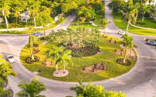 Lyford Cay Roundabout